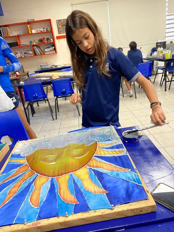 Mascada de seda pintada a mano
